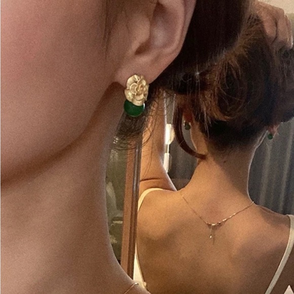 Gorgeous Gold Flower Jade Ball Earrings - Picture 2 of 6